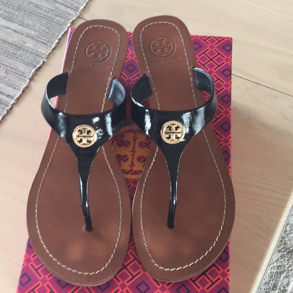 Tory Birch-Cameron  thong sandals